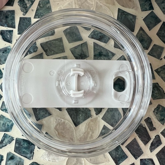 Stanley OG PARFAIT OMBRE PEARLESCENT 40oz Tumbler - Picture 3 of 6